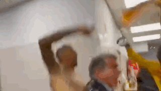 1684193773687068191.gif 1a3d0a0c-5ecf-4ef0-8ca3-b79b0138a70a.gif